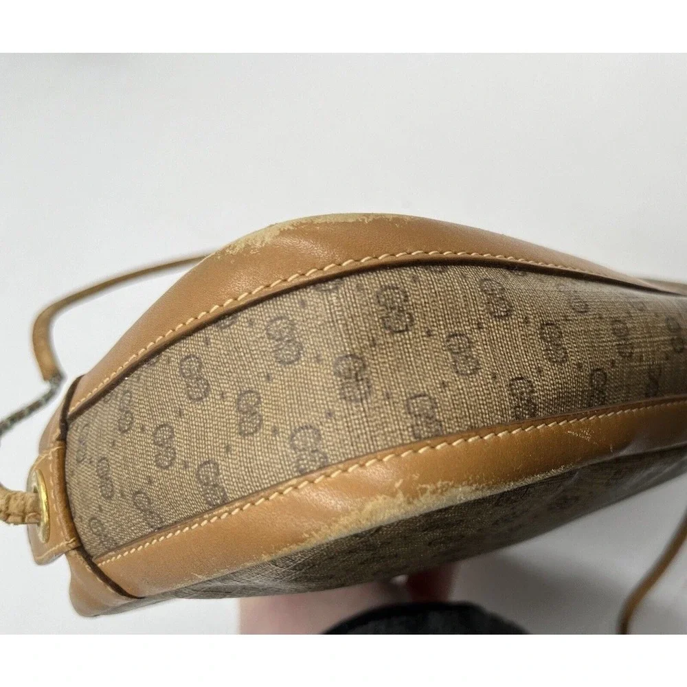 GUCCI Vintage Micro GG Tan Brown Canvas Shoulder Bag PVC‎ Leather Crossbody